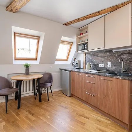 アパート Old Town Gem - Rooftop - By Innorental *