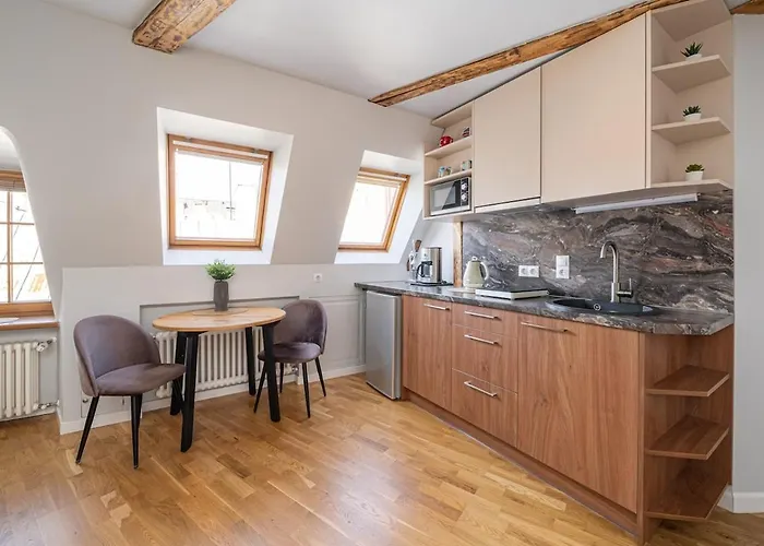 Apartment Old Town Gem - Rooftop - By Innorental *