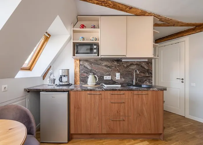 Apartment Old Town Gem - Rooftop - By Innorental Riga