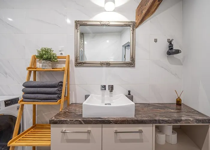 Appartement Old Town Gem - Rooftop - By Innorental