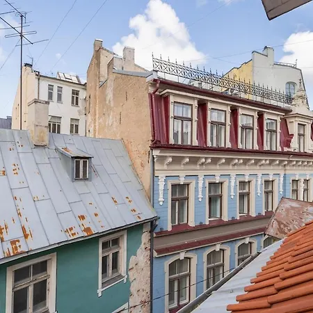 Daire Old Town Gem - Rooftop - By Innorental *